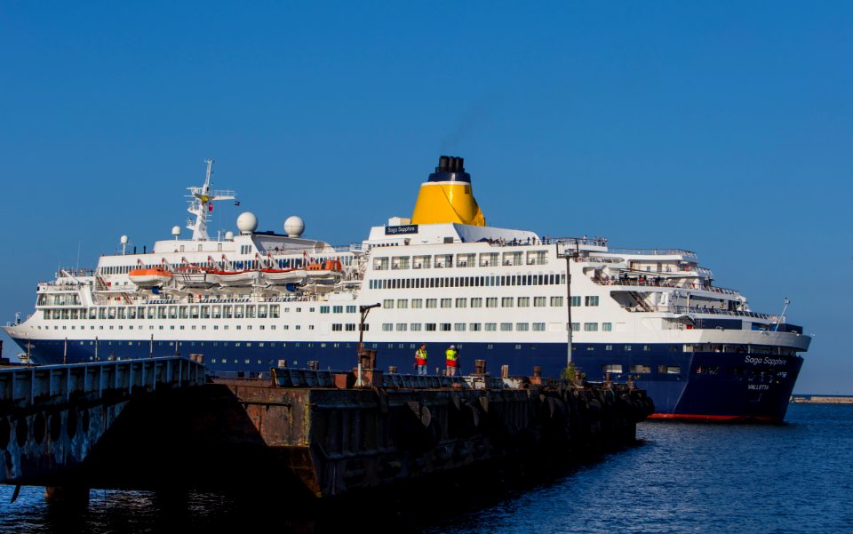 Saga Sapphire (29148808287)