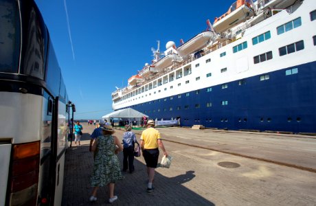 Saga Sapphire (44089094861)
