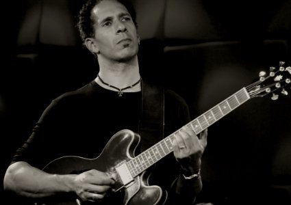 Samdhi 18 october 2012 North Sea Jazz Club Amsterdam - David Gilmore (50949986403)