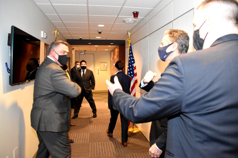 Secretary of State Antony Blinken visits the DSS Command Center (50997681422)