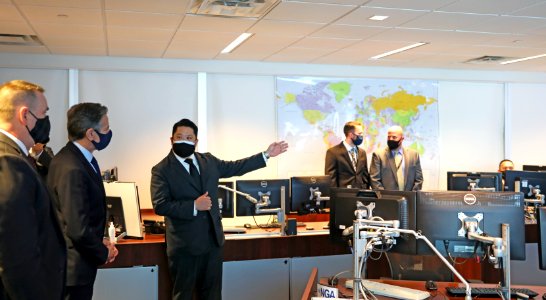 Secretary of State Antony Blinken visits the DSS Command Center (50997558416)