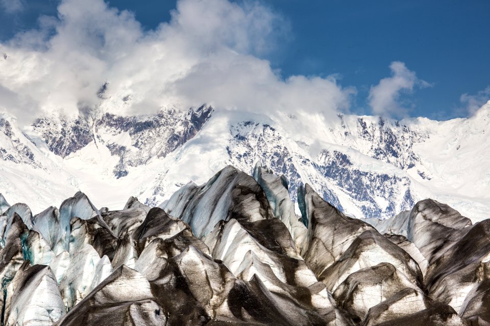 Seracs on the Kennicott Glacier (26156288728)