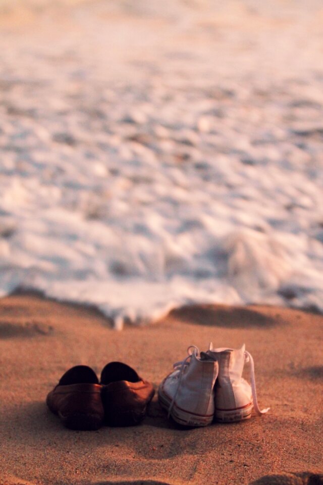 Beach sand waves