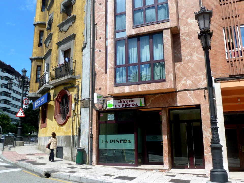 Sidrería La Piñera (6009406514)