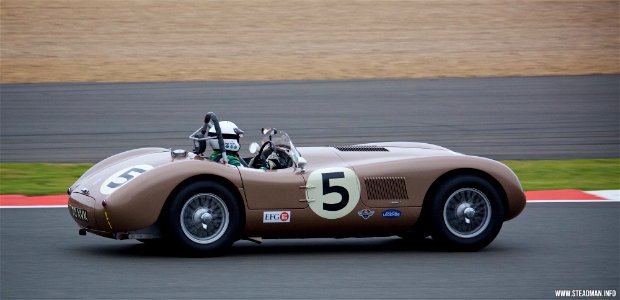 Silverstone Classic (20032683185)