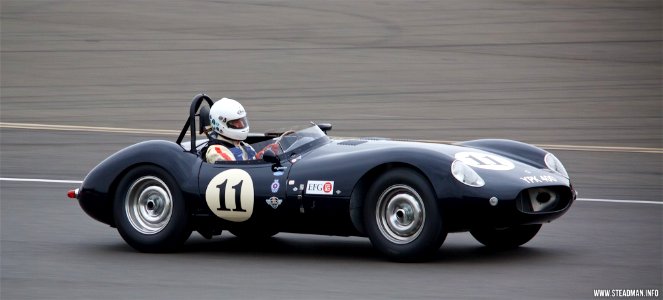 Silverstone Classic (19844596708)