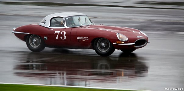 Silverstone Classic - Jaguar E-Type (20032638125) photo