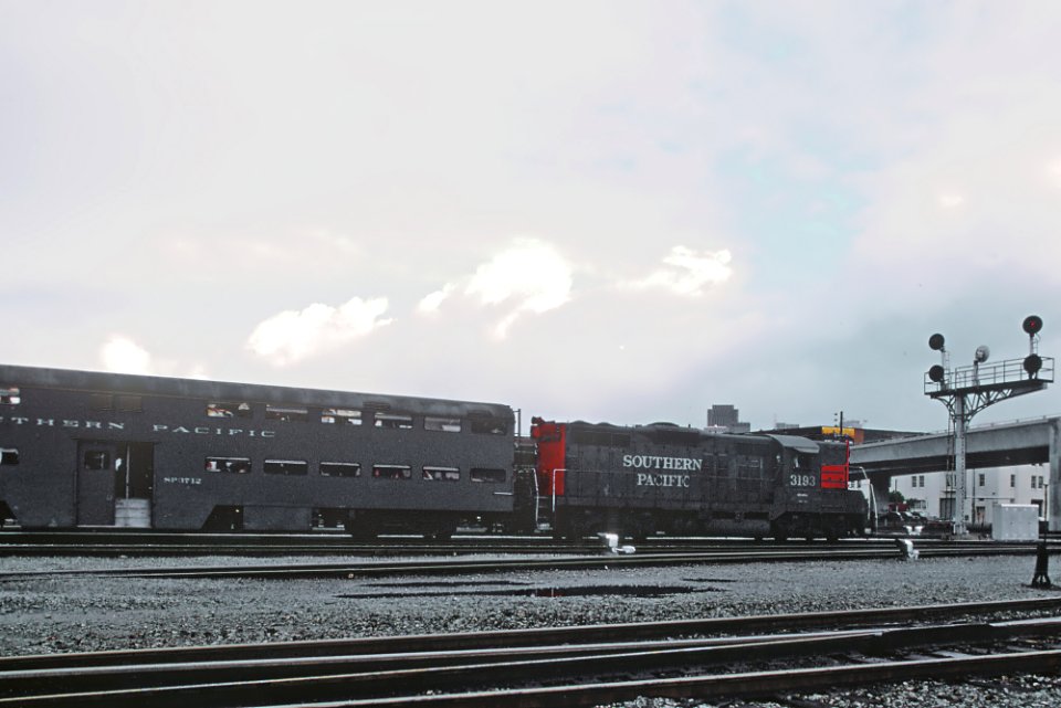 Some More Of Roger Puta's on the 4th & Townsend (Downtown San Francisco Southern Pacific Station) Leads -- 6 Photos (31012595005)