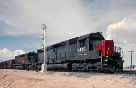 Southern Pacific 7476, Mojave, CA on Aprial 7, 1987 (30931577326)