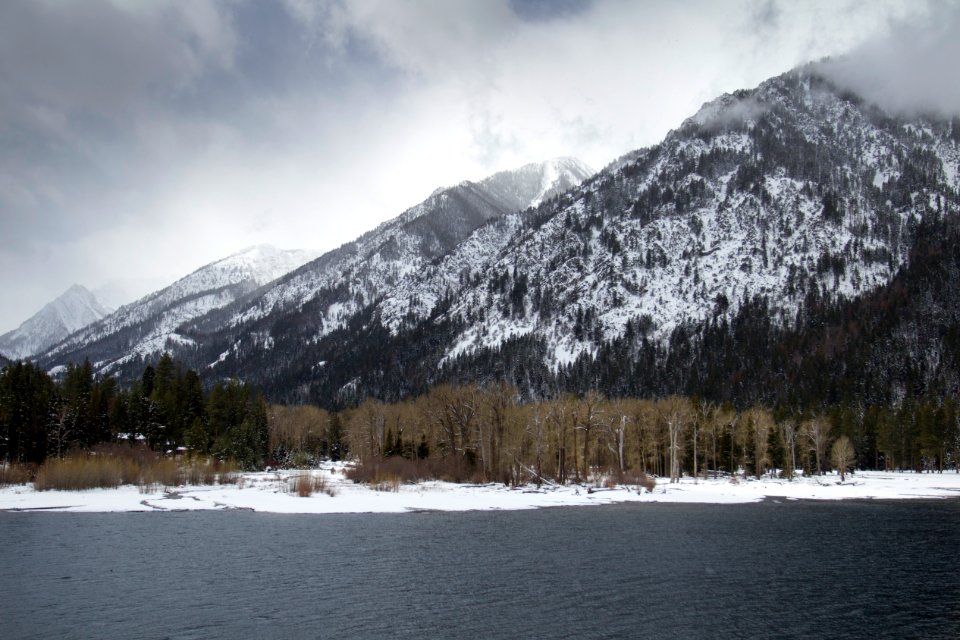 South end Wallowa Lake, Oregon (25920361117)