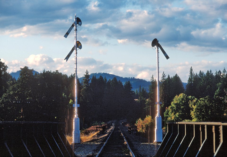 Southern Pacific RR Semaphores in the Siskiyous by Roger Puta -- 4 Photos (33053607991)