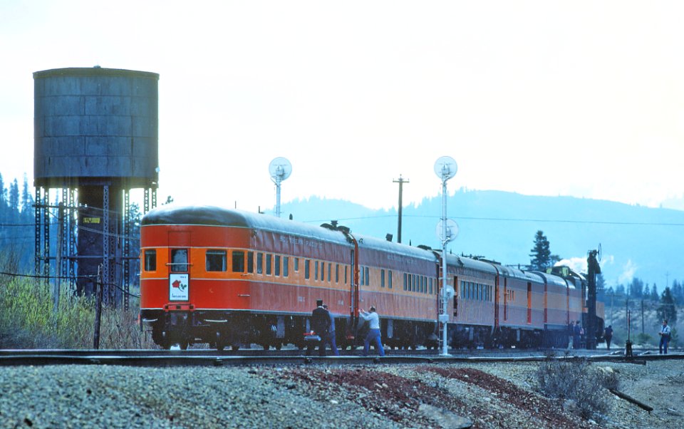 SP 4449 with the Disney Daylight at Black Butte, CA in March 1986 (32508305014)