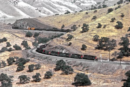 SP 8824 west of Bealville, CA in September 1982 -- 3 Photos (33027863325)