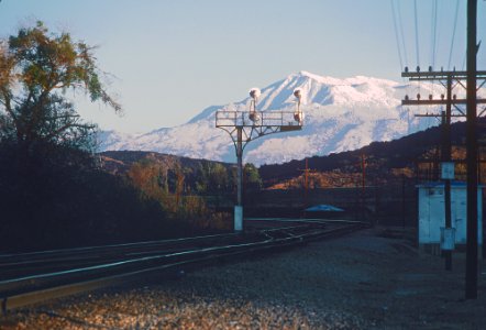 SP signal on the west side of Beaumont Pass between El Casco and West Palm Springs, California in February 1981 -- 6 Photos (30488183834)