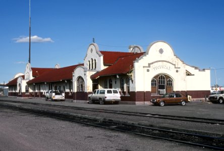 SP depot at Tucumcari, NM in April 1983 (32872264162)