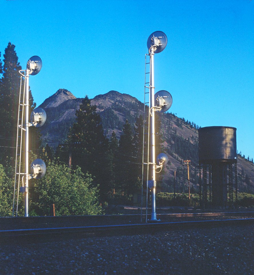 SP signals at Black Butte, CA on May 31, 1987 (2) (33223634881)
