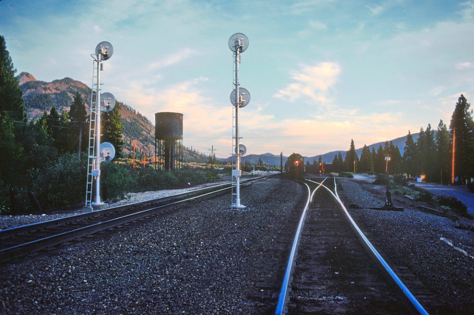 SP signals at Black Butte, CA in July (33257571705)