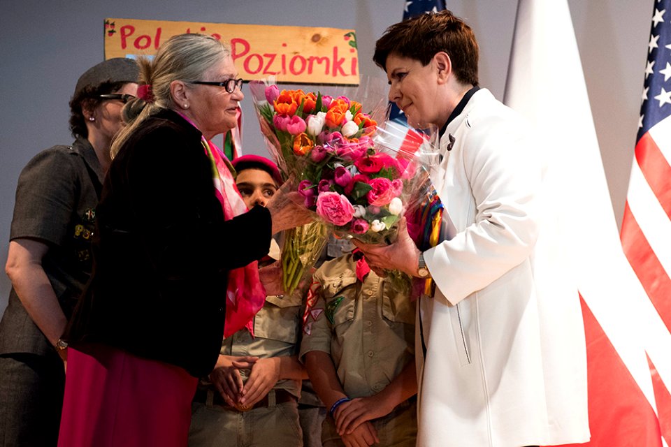 Spotkanie premier Szydło z Polakami mieszkającymi w USA (26600122105)