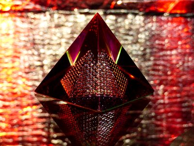 Pyramid decor macro