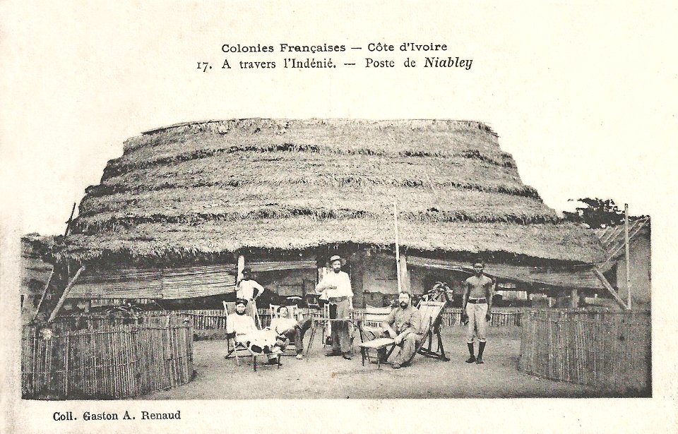A travers l'Indénié-Poste de Niabley (Côte d'Ivoire)
