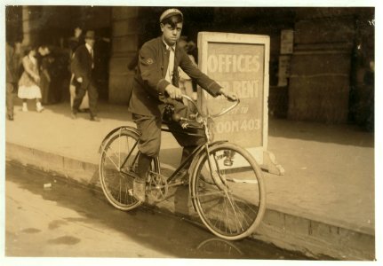 A typical messenger boy in New Orleans. The telegraph companies are trying to obey the law, and few violations occur. See Hine report on Messengers. LOC nclc.03921