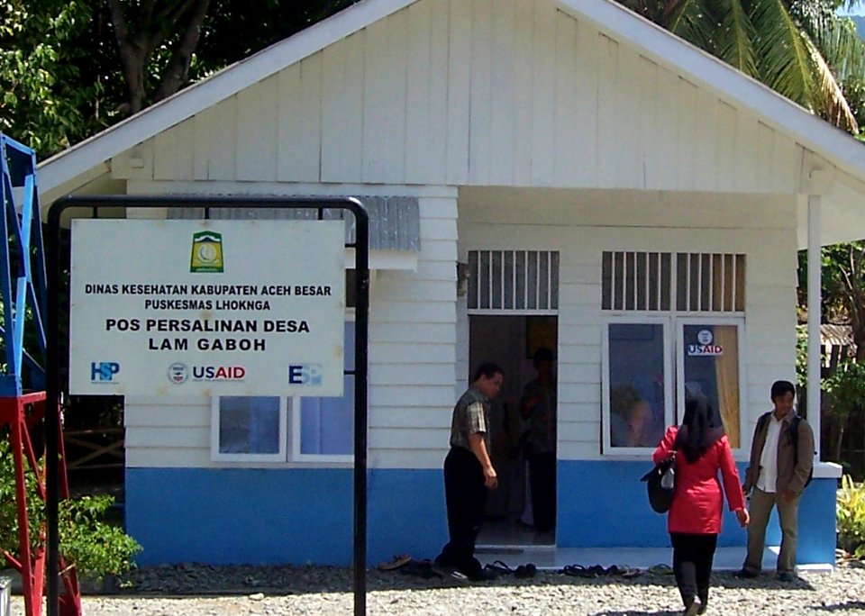 A village birthing post in Aceh Besar (8312138819)