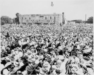 A view of the large crowd gathered in Bolivar, Missouri, to watch President Harry S. Truman dedicate a statue of... - NARA - 199921