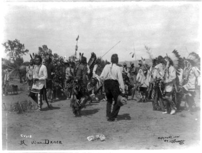 A war dance on Crow Agency, Montana LCCN2002699578