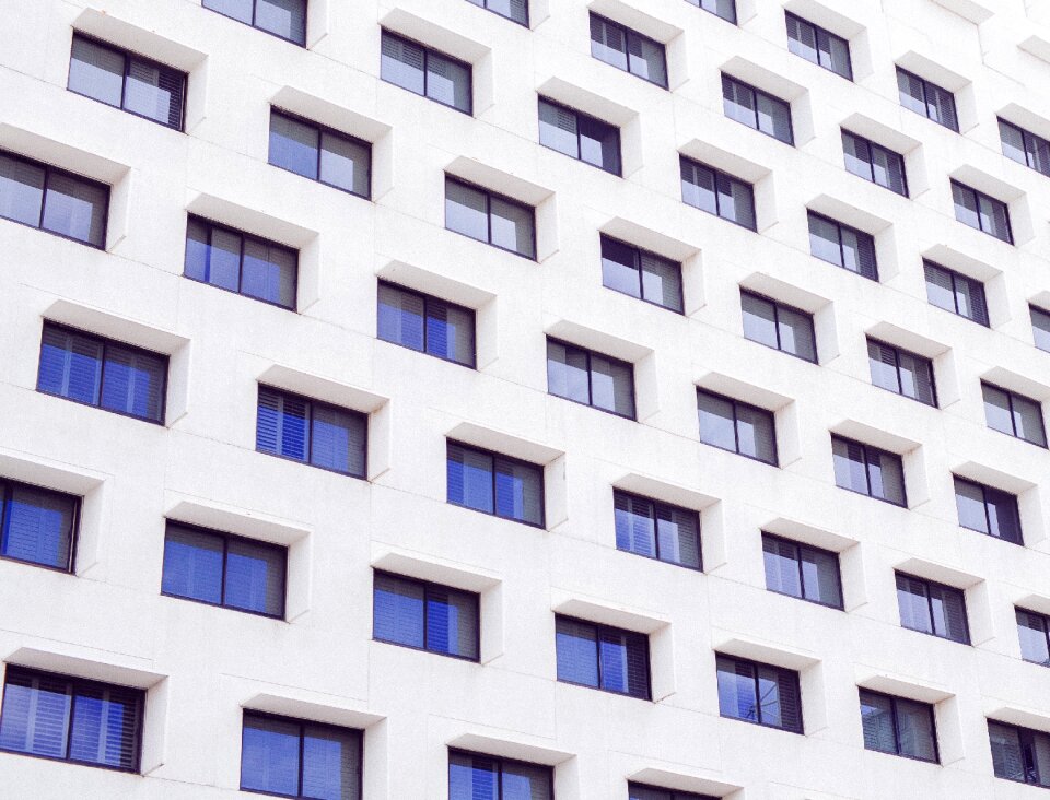 Building infrastructure facade