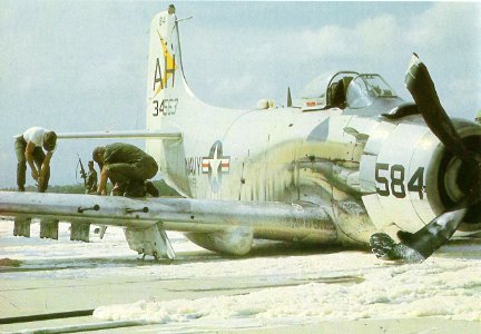 A-1H VA-152 CVW-16 wheelsup DaNang Dec1965