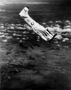 A-1J VA-25 dropping Mk 81 bombs Vietnam 1965
