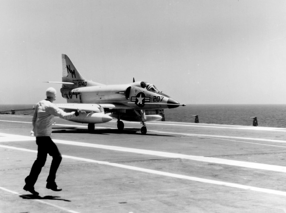A-4C of VA-192 on USS Bennington (CVS-20) in July 1962