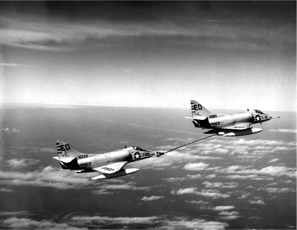 A-4Cs VMA-533 refueling