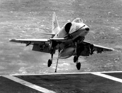 A-4E VA-163 landing on USS Oriskany (CVA-34) 1966