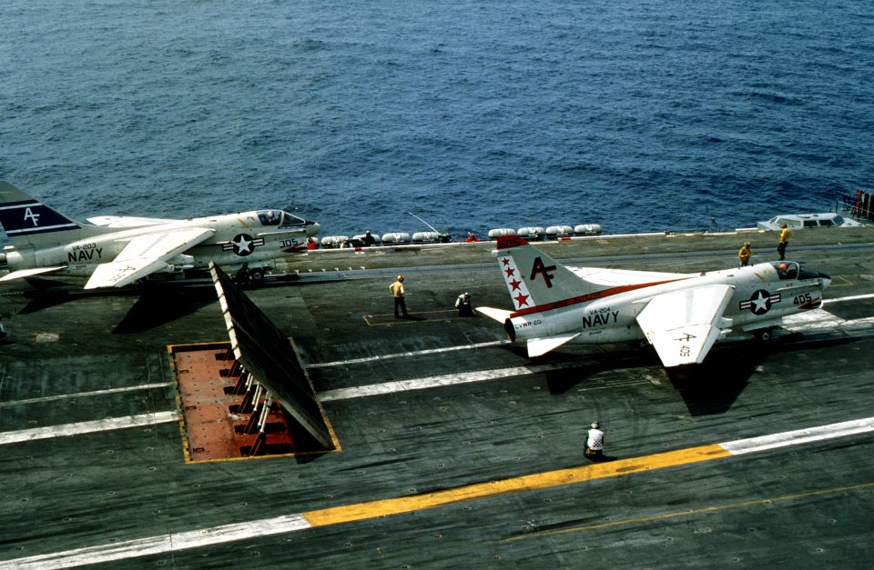 A-7B US NavRes CVN-70 1982