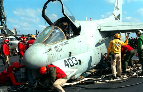 A-7E VA-72 barricade crash on USS Kennedy (CV-67) 1991