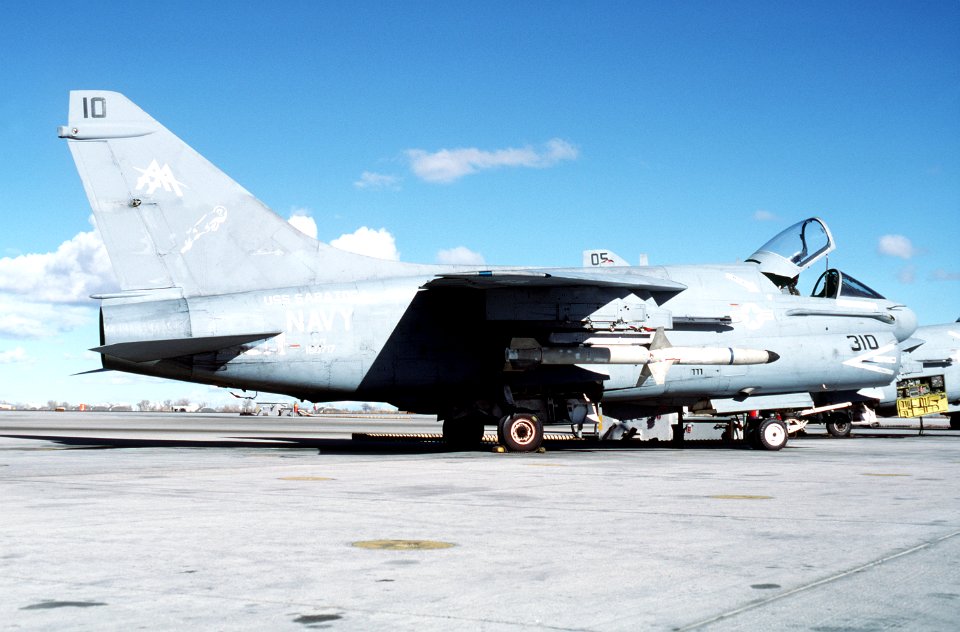 A-7E VA-83 CV-60 1986