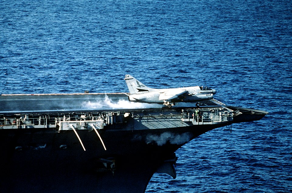 A-7E VA-72 CV-67 launch 1991