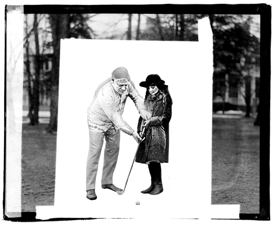 A. Mitchell Palmer & Mary Dixon (Golf) LCCN2016827552