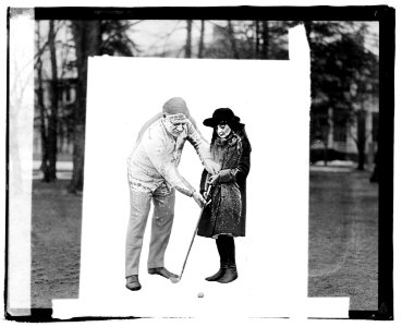 A. Mitchell Palmer & Mary Dixon (Golf) LCCN2016827552