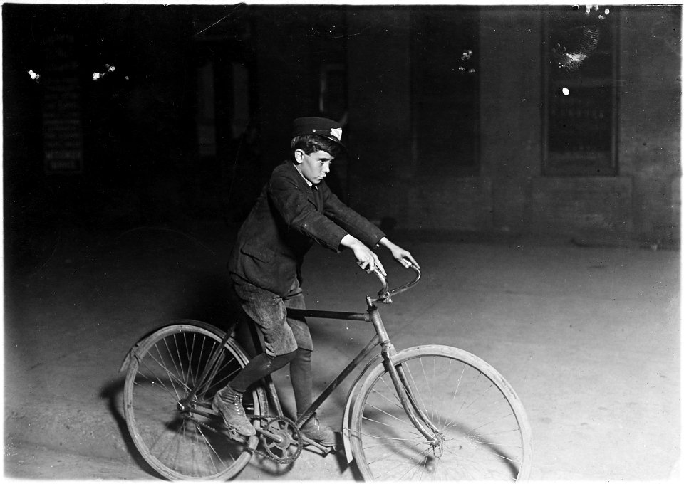 A.D.T. Messenger Boy. 10 P.M. Indianapolis, Ind. - NARA - 523085
