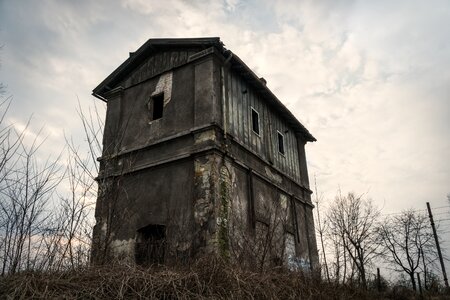 Old destroyed old building photo