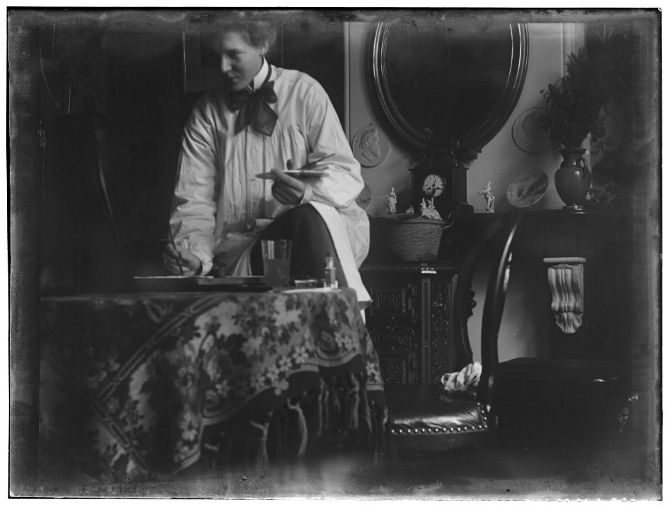 Aagje Olie aan het schilderen, 1903-10 (max res)