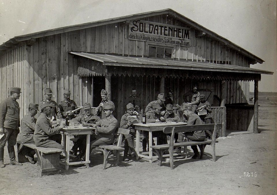 Abbildungen vom Leben an der Front bzw. im Hinterland, russischer Kriegsschauplatz (BildID 15685424)