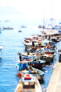 Port pier tilt shift