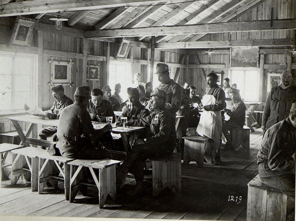 Abbildungen vom Leben an der Front bzw. im Hinterland, russischer Kriegsschauplatz (BildID 15685445)