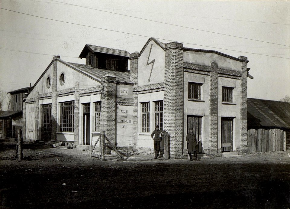Abbildungen von Unterkünften, Feldgottesdiensten und Freizeiteinrichtungen am russischen Kriegsschauplatz (BildID 15688408)