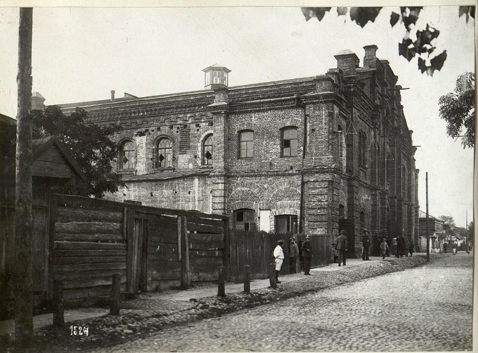 Abbildungen von Unterkünften, Feldgottesdiensten und Freizeiteinrichtungen am russischen Kriegsschauplatz (BildID 15687869)