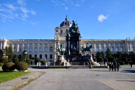Vienna victoria statue