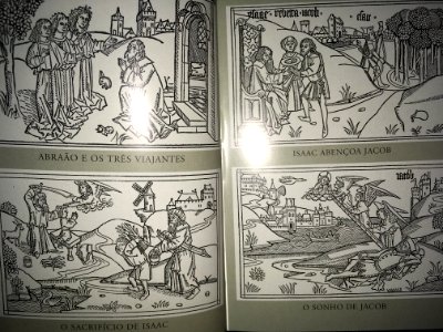 Abertura do livro A Bíblia, pp. 4–5